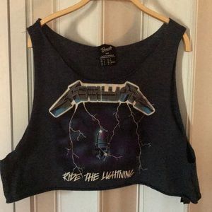 Cropped Metallica muscle tank